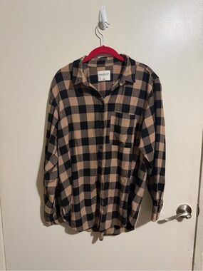 Men's Plaid Button-Up Shirt - Black and Tan